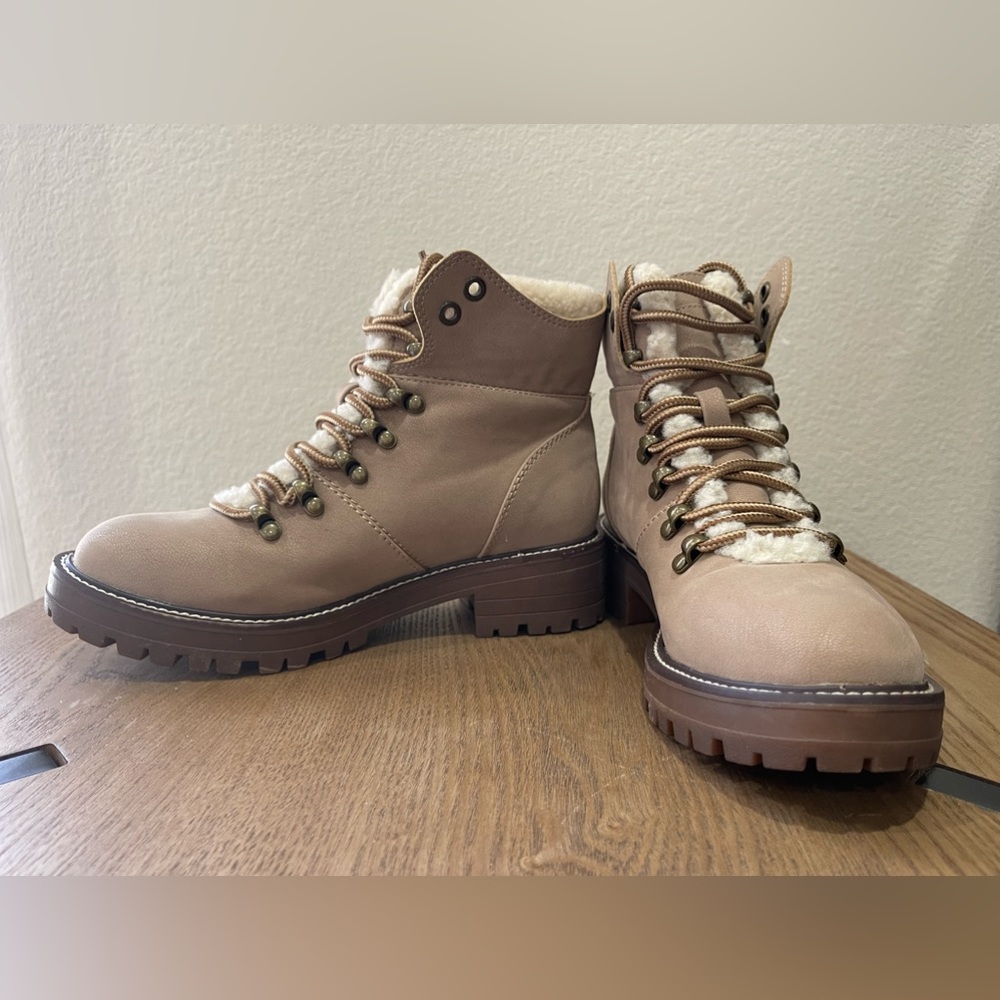 Women’s Boots